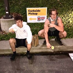 Meet your Posher, Casey